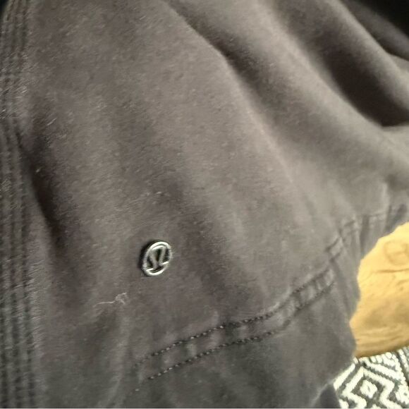 Lululemon Savasana Wrap - Picture 7 of 12